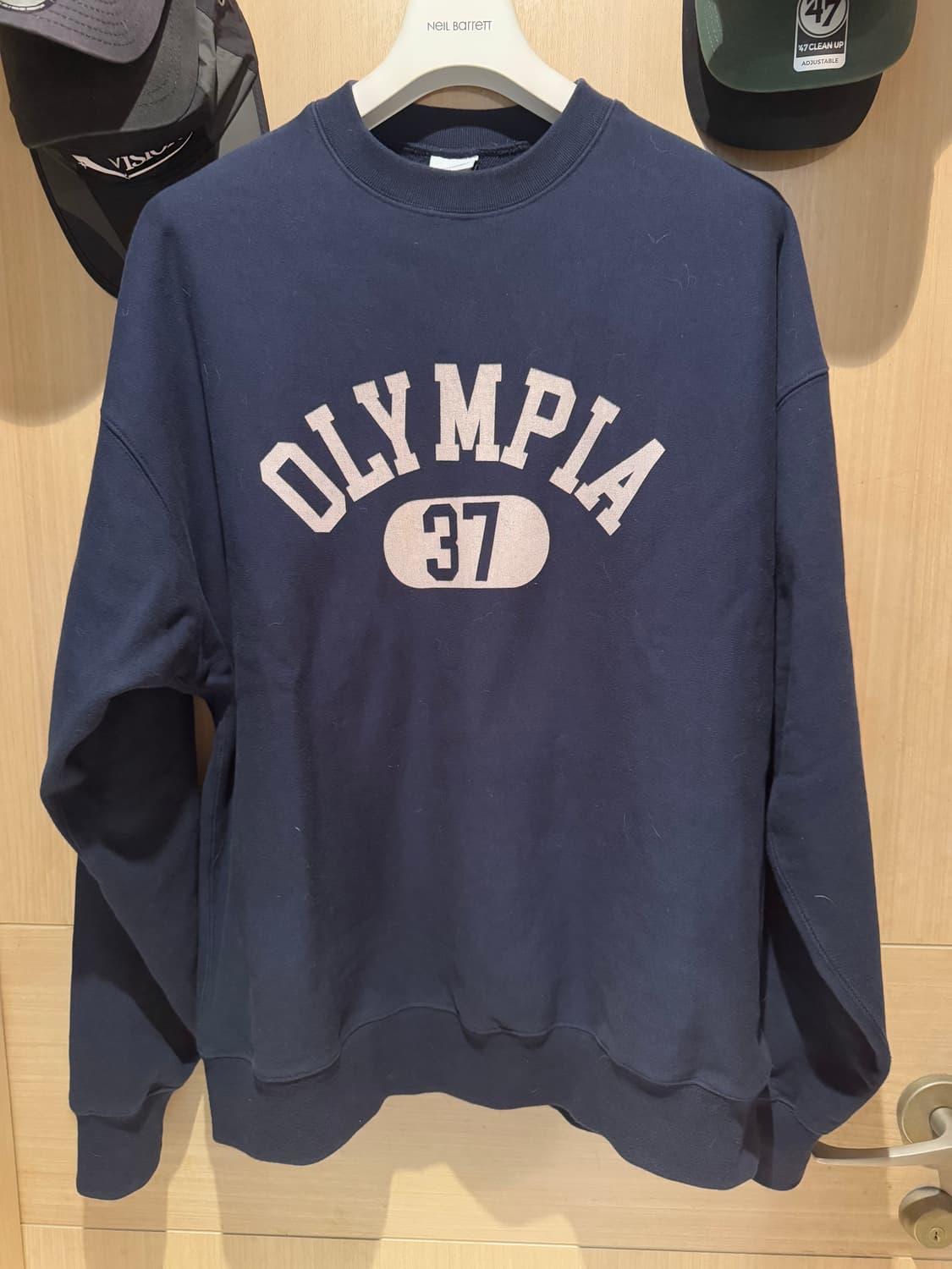 아웃스탠딩 맨투맨 L 상품이미지1