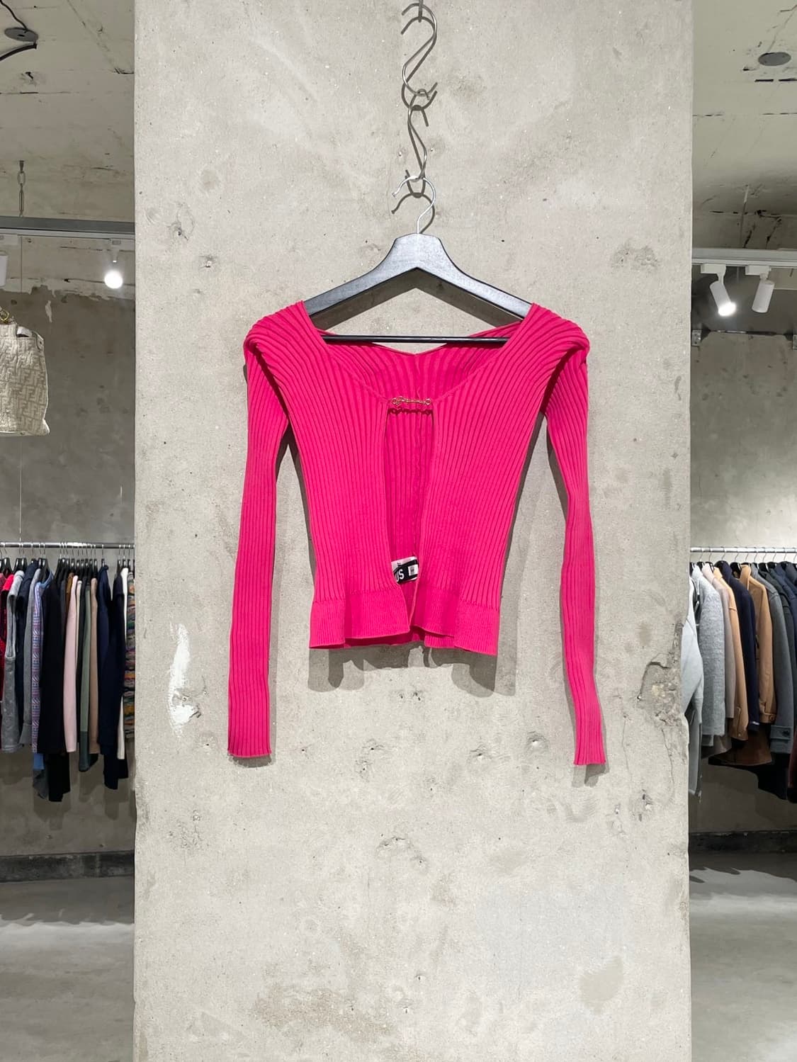 자크뮈스 네온 핑크 라 마이유 프랄루 롱그 가디건 상품이미지1