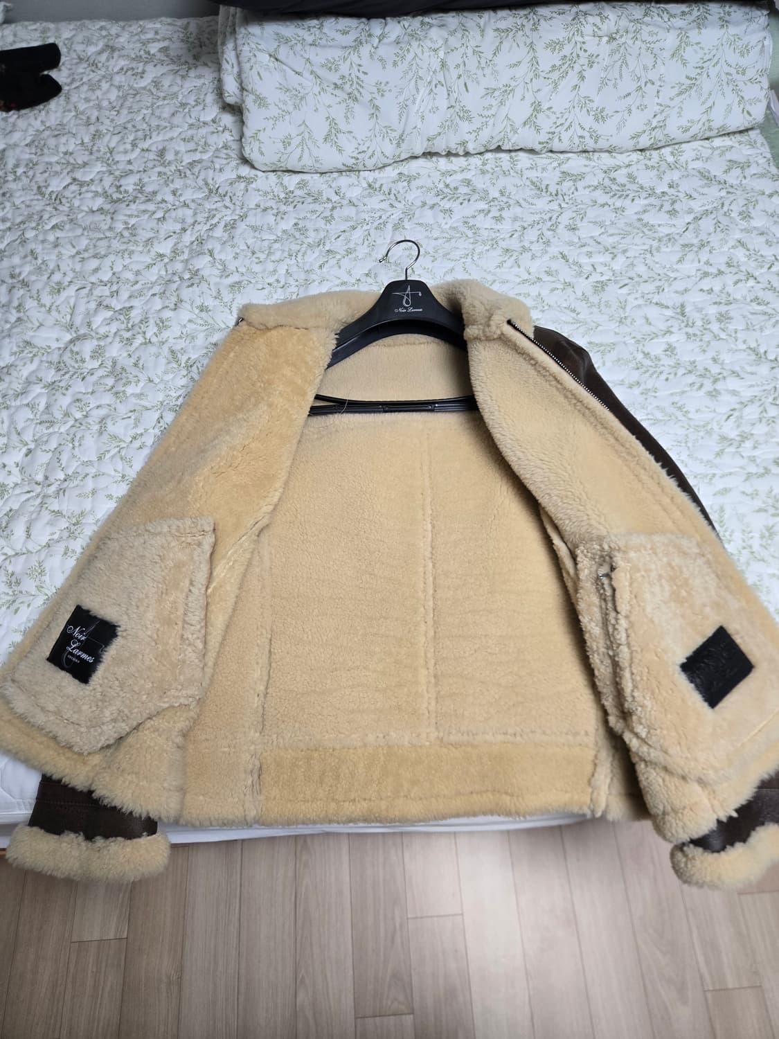 느와르라르메스 양가죽 무스탕 상품이미지4