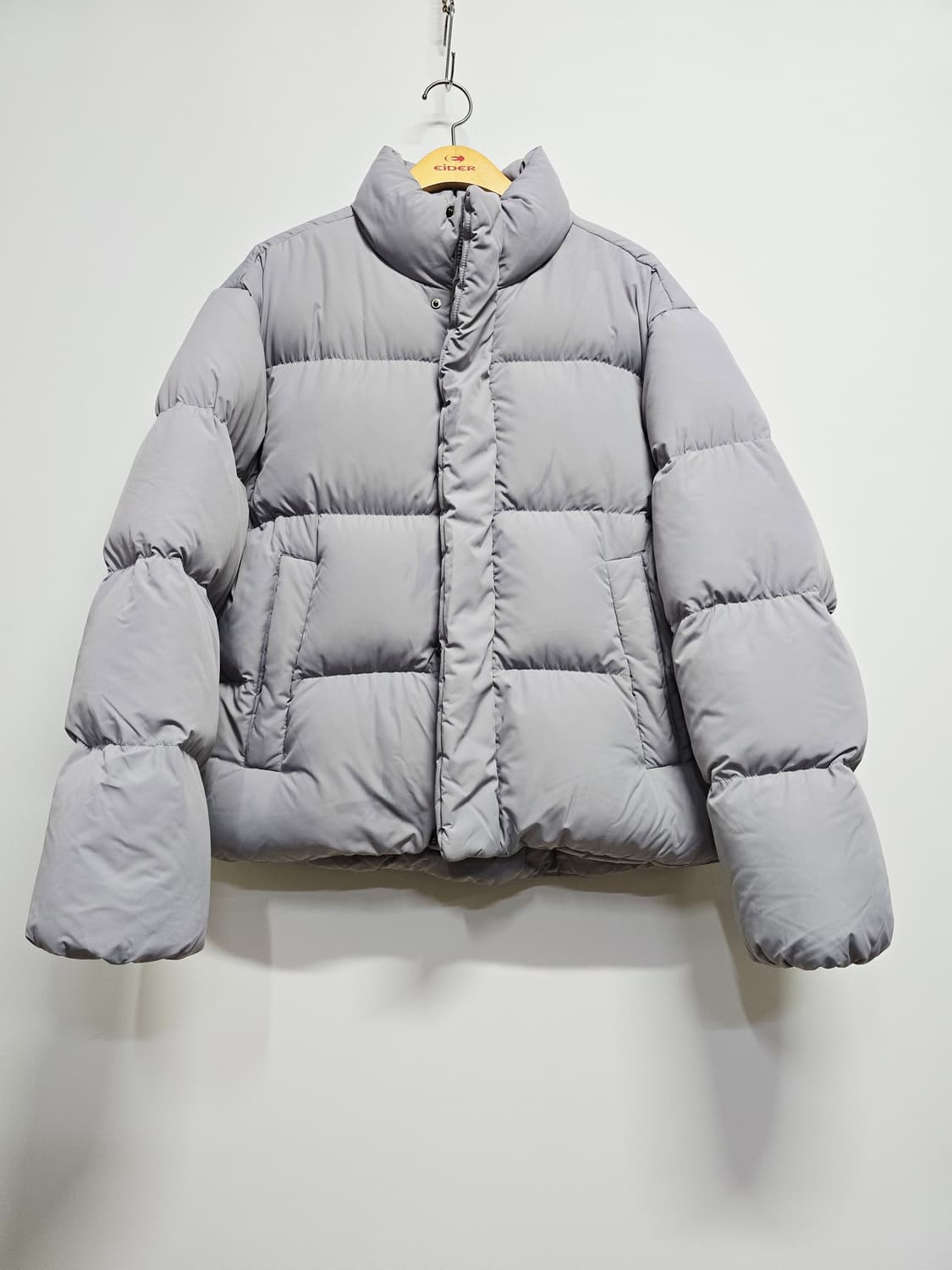 무신사스탠다드 프리미엄 구스패딩 점퍼 회색 상품이미지1