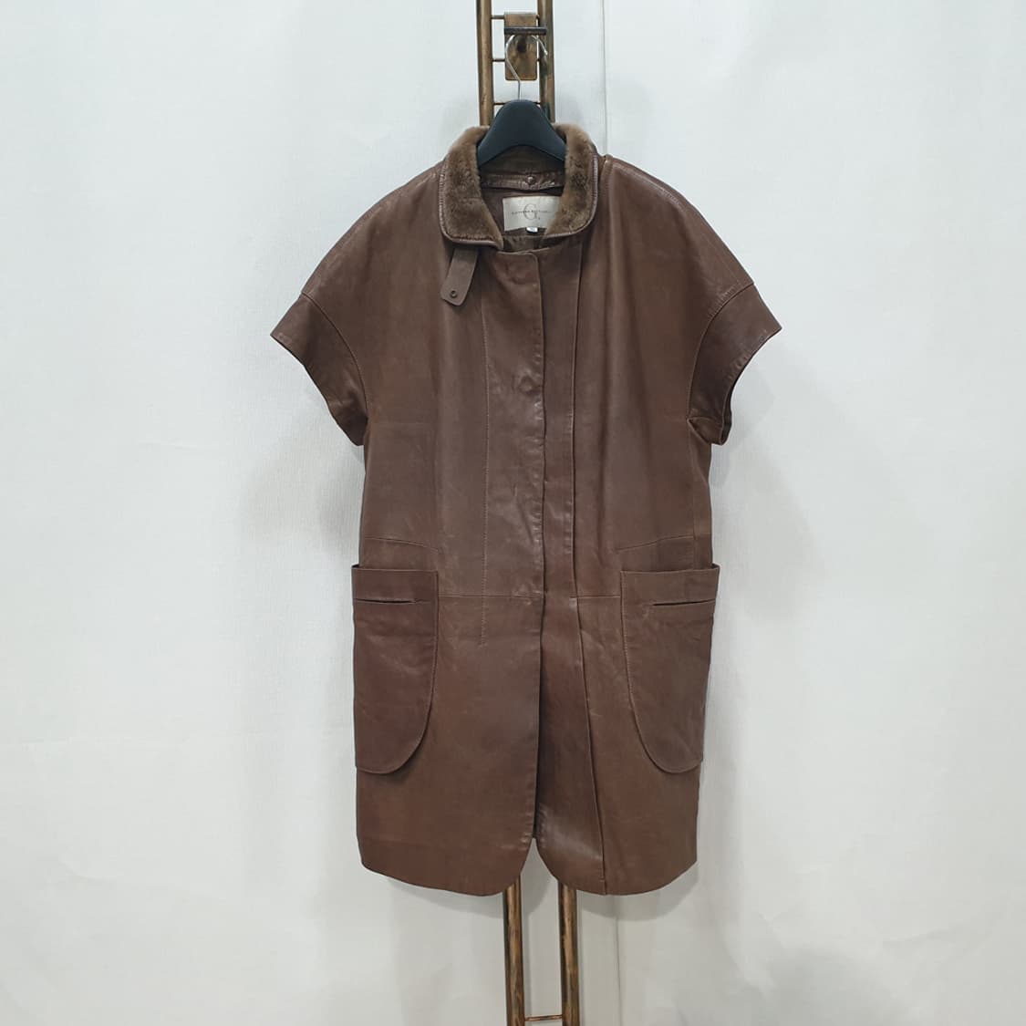 G.BOTTICELLI 양가죽 빈티지 베스트 66-77 상품이미지1