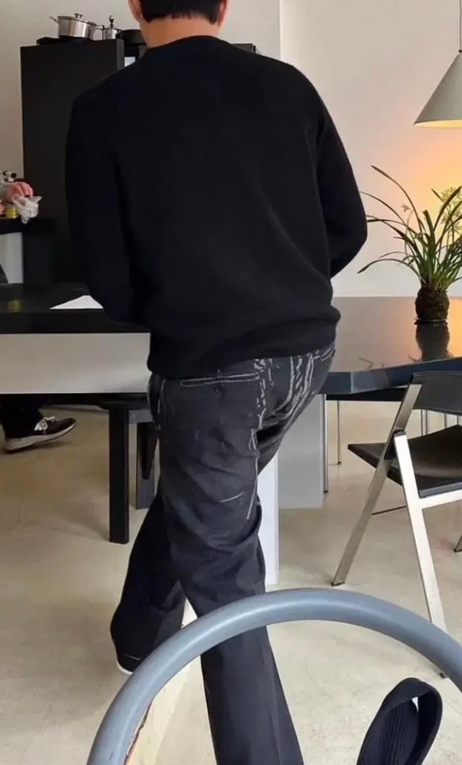 [50] 프라다 18fw 컬렉션 프린티드 트라우저 prada  상품이미지3