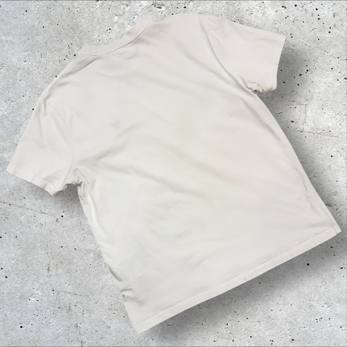 [M] 아미 스몰 하트 로고 반팔티 화이트 C98 상품이미지2