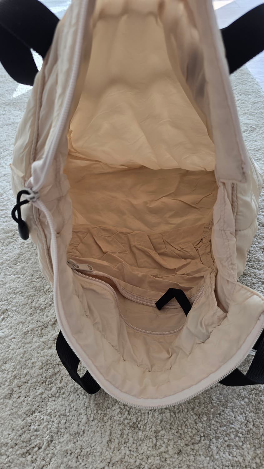 유니클로 패딩가방 상품이미지3