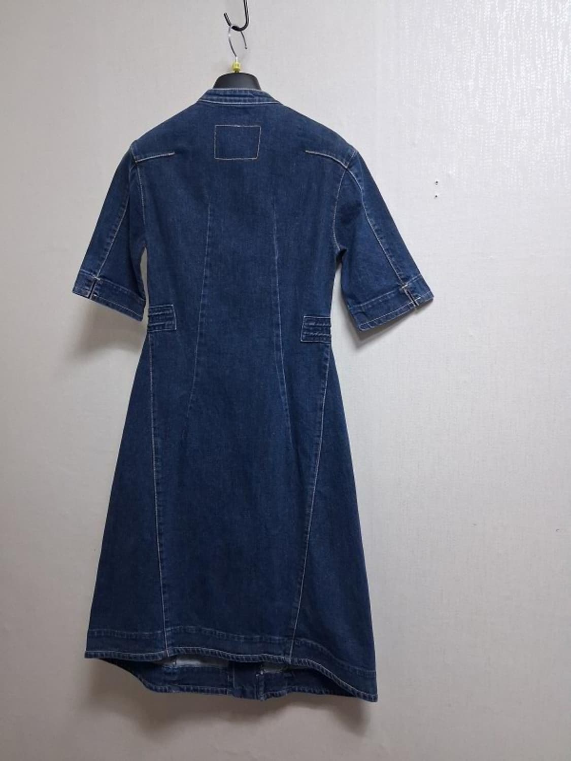 리바이스청원피스 엔지니어드 데님 청원피 Xs 무릎한참아래 기장 비대칭 
 상품이미지2