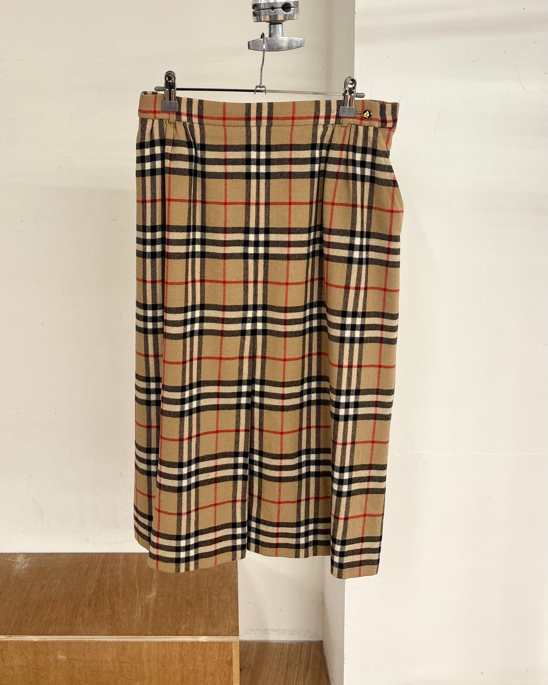 버버리 노바 체크 울 미디 스커트 상품이미지1