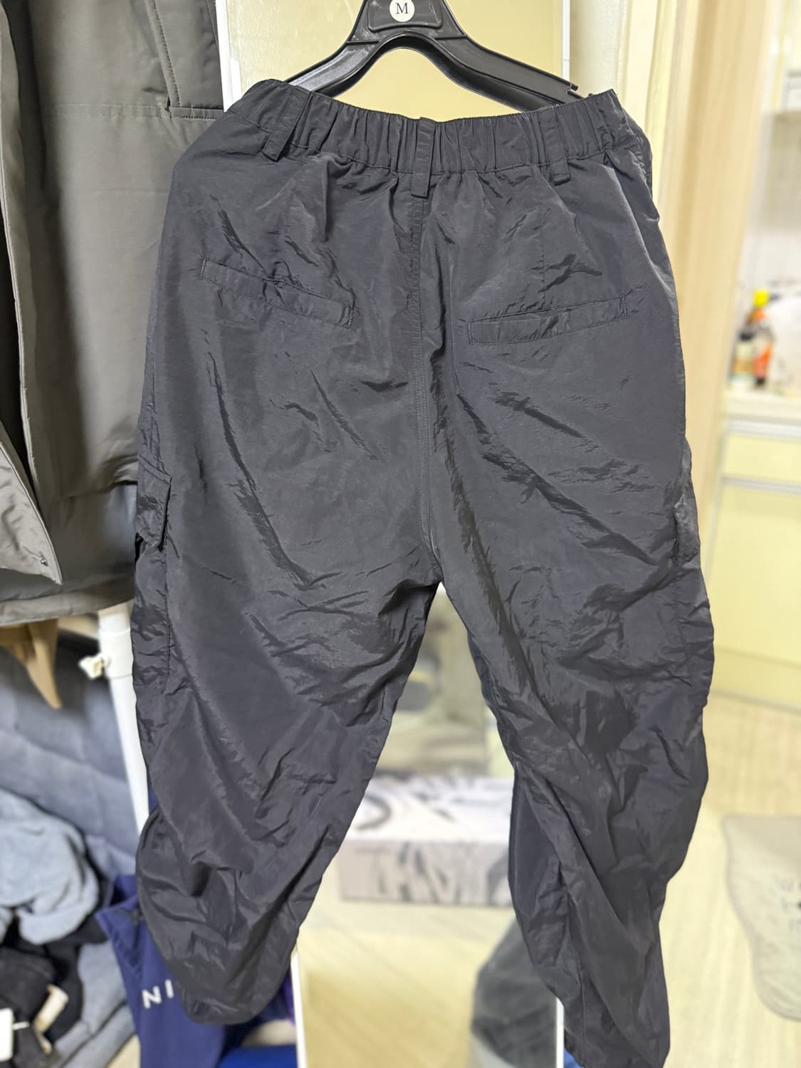 트릴리온 나일론 투 턱 셔링 카고 팬츠 (BLACK)s 상품이미지3