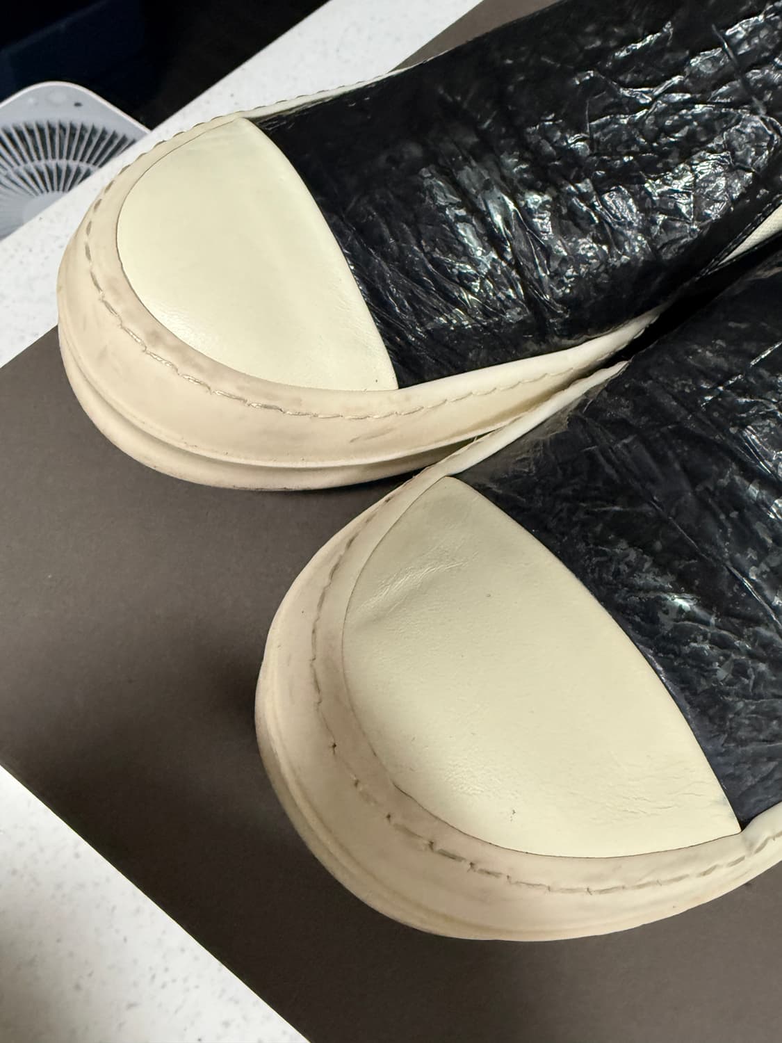 릭오웬스 다크쉐도우 라몬즈 로우 슬립온(에나멜) 상품이미지2