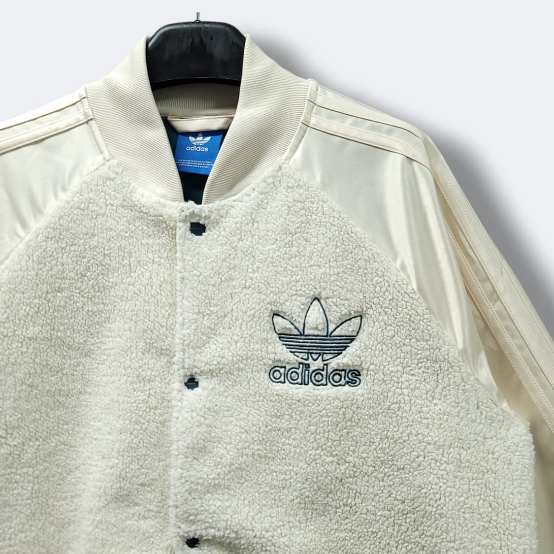 [105] 아디다스 크림 쉐르파 파이어버드 레터맨 기모 바시티 자켓 상품이미지4