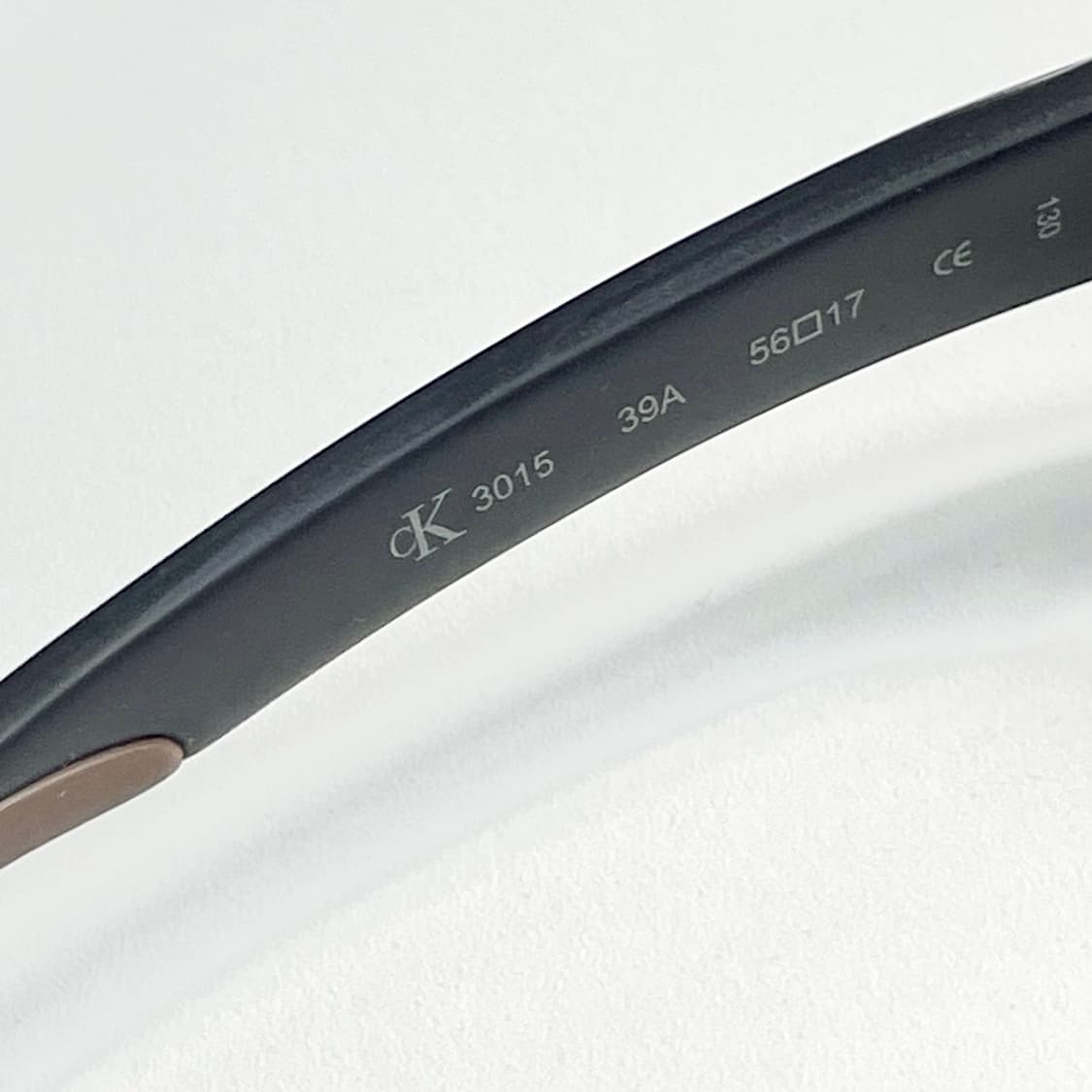 CalvinKlein 캘빈클라인 사의 빈티지 선글라스 상품이미지4