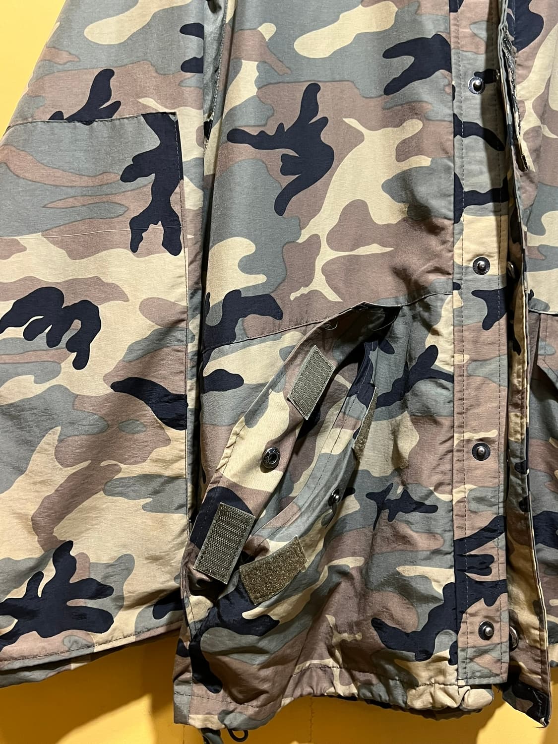 [L] 우드랜드 패턴 카모 바람막이 후드 자켓 상품이미지7