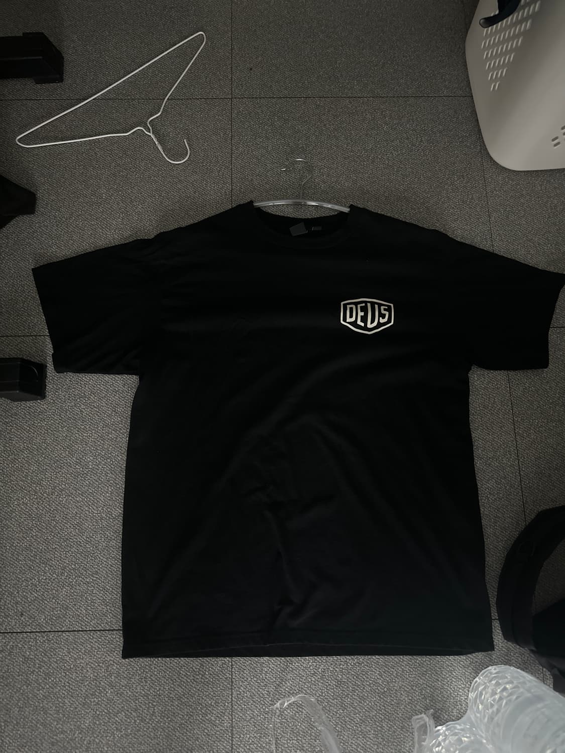 데우스 엑스 마키나 서울 어드레스 티셔츠 새상품 상품이미지3