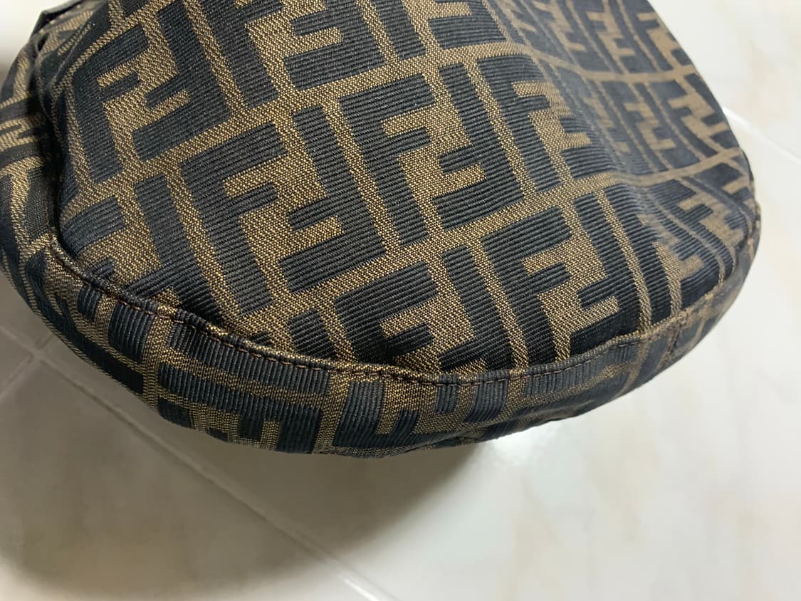 펜디 주카 호보백. 정품 상품이미지10