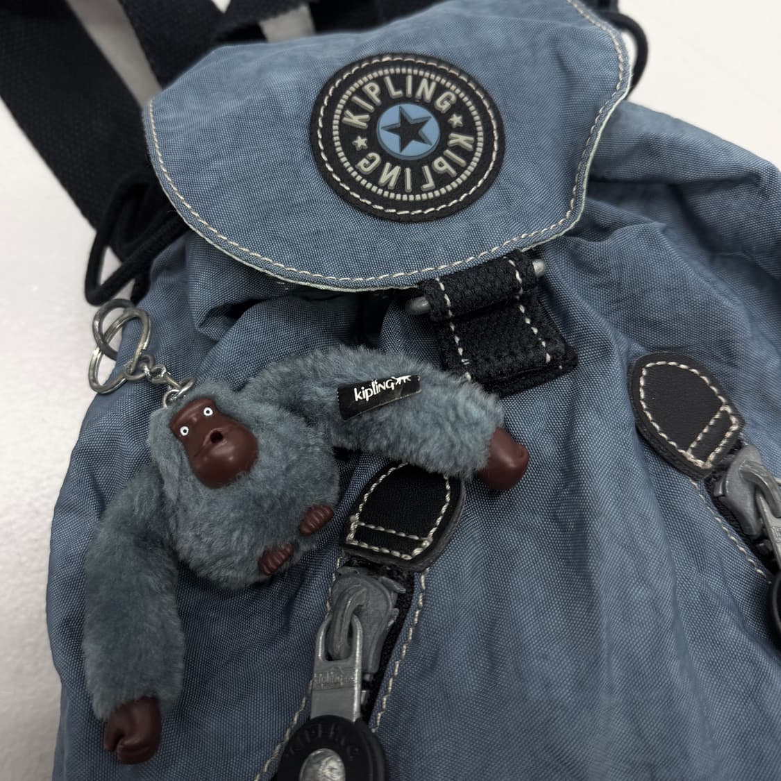 키플링 하늘색 고릴라 복조리 미니 백팩 상품이미지4