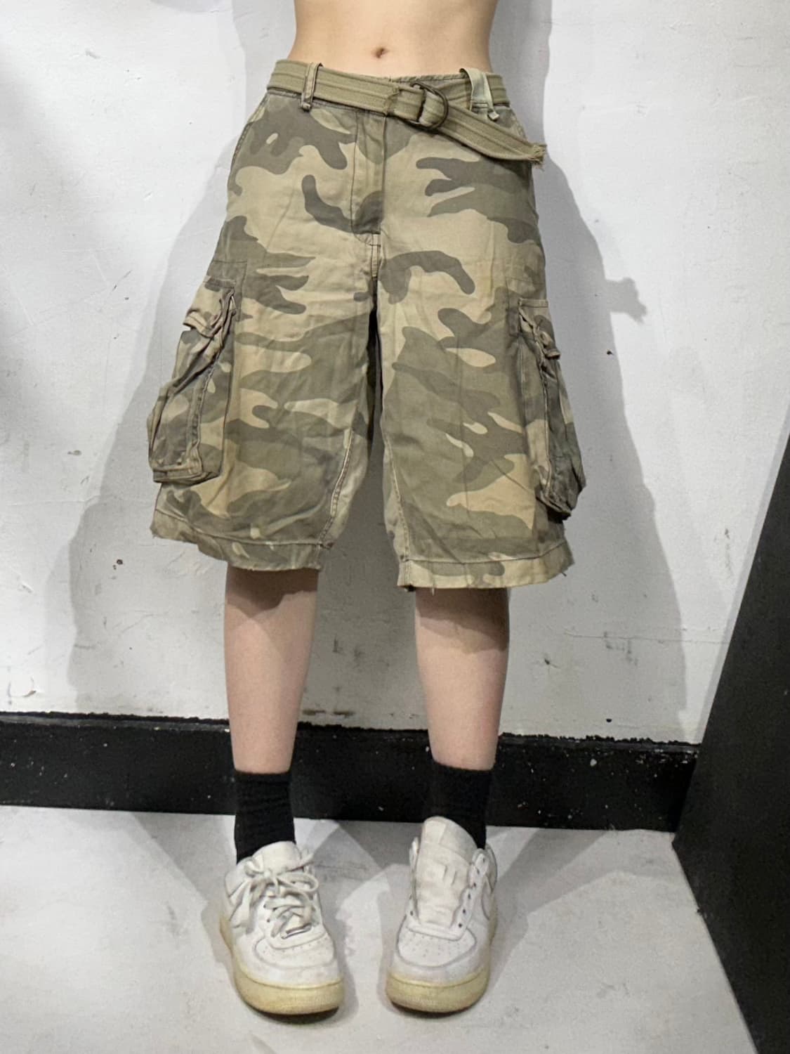 아베크롬비 베이지 밀리터리 카모 와이드 버뮤다 카고 팬츠 반바지 상품이미지2