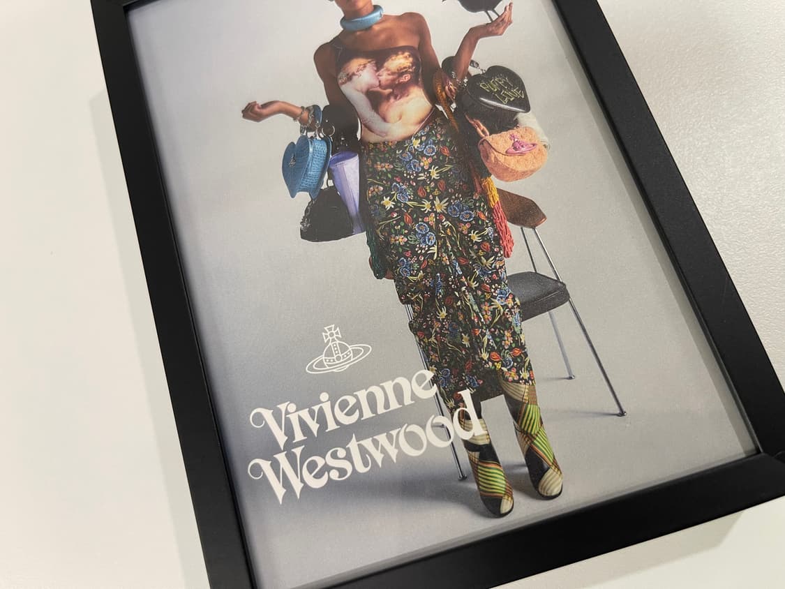 비비안웨스트우드 2024ss 아트 포토 2번 상품이미지2