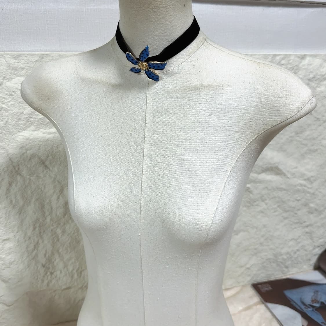 빈티지 벨벳 플라워 에나멜 초커 목걸이 상품이미지1