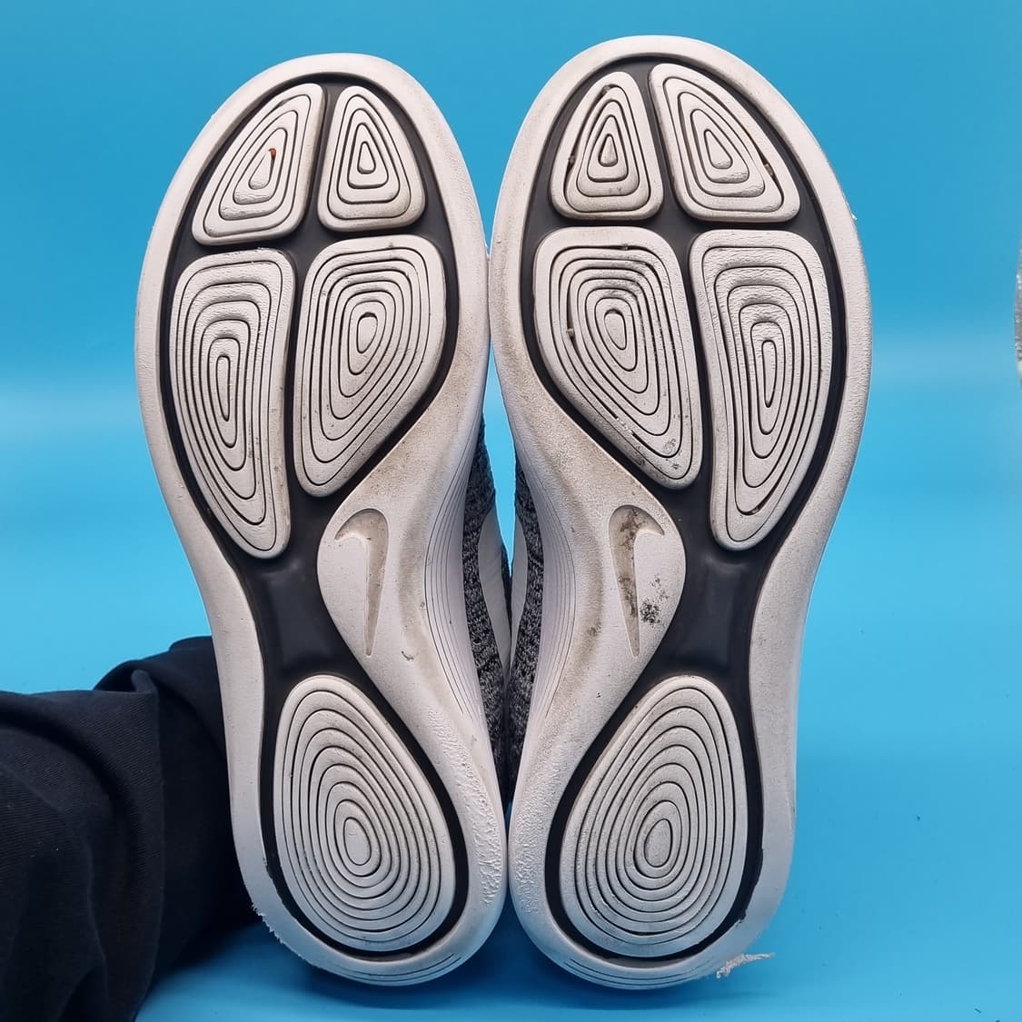 o 나이키 루나에픽 플라이니트 남성운동화275 상품이미지3