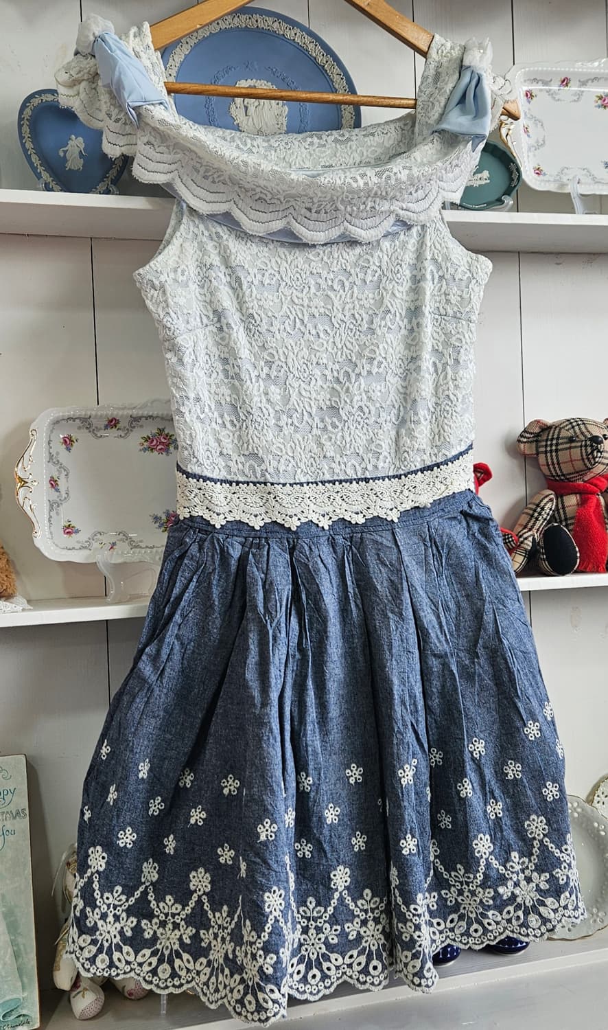 리즈리사오프숄더  레이스 데님 배색 원피스 상품이미지4