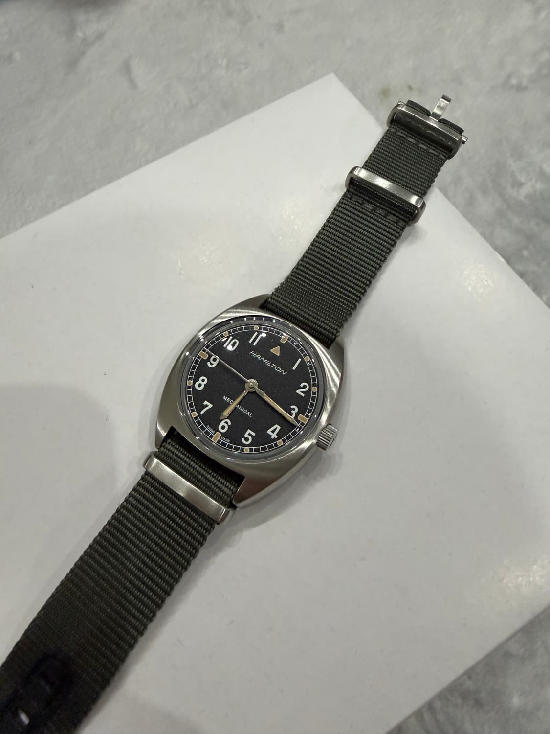 [OS] 해밀턴 W10 카키 에비에이션 파일럿 파이오니어 메카니컬  상품이미지1