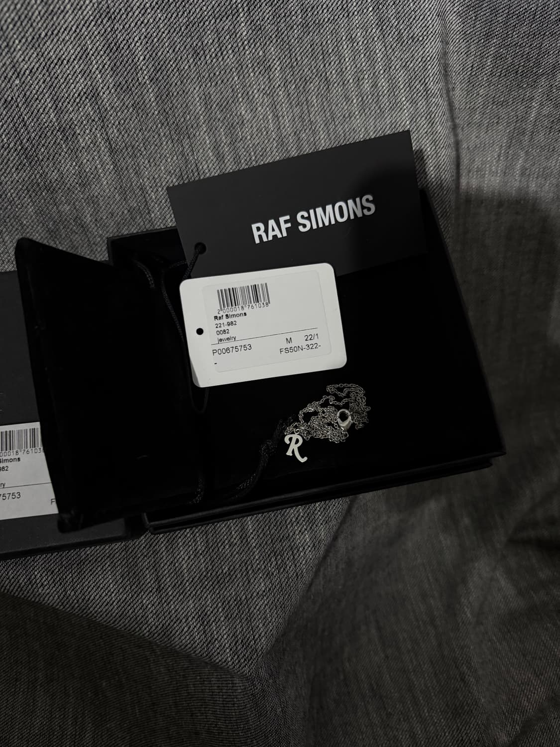 라프시몬스 R로고 넥레이스 상품이미지1