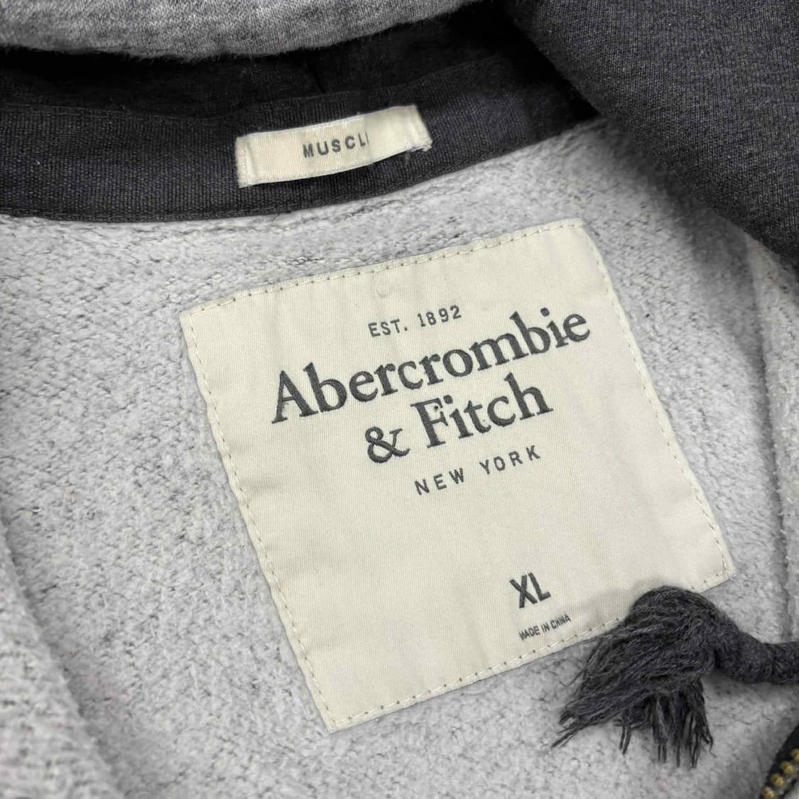 아베크롬비 y2k 올드스쿨 그레이 스웻 후드집업 희귀져지(XL) 상품이미지4
