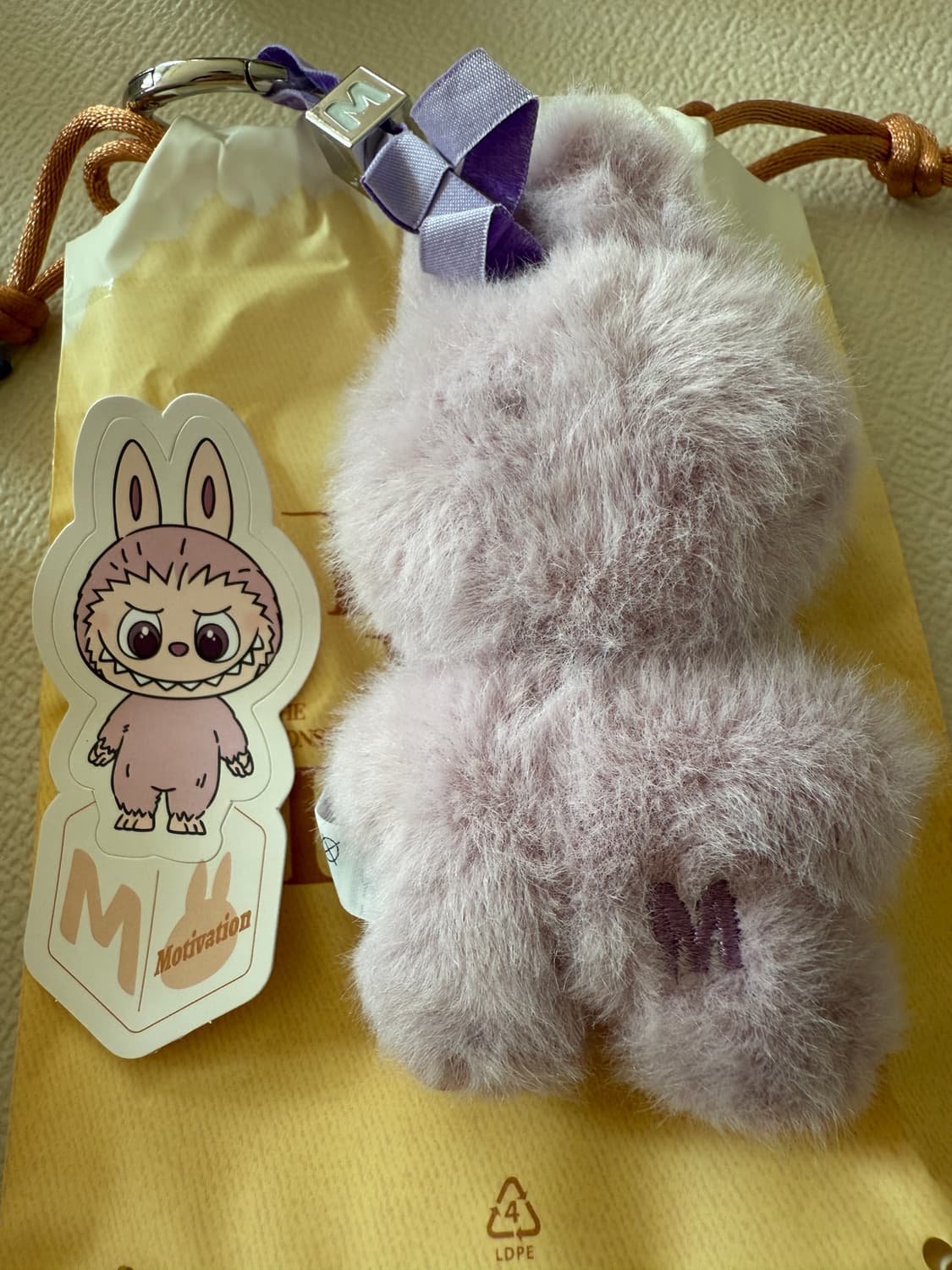 [새상품] 라부부 핀 포 러브 M (박스오픈) 상품이미지4