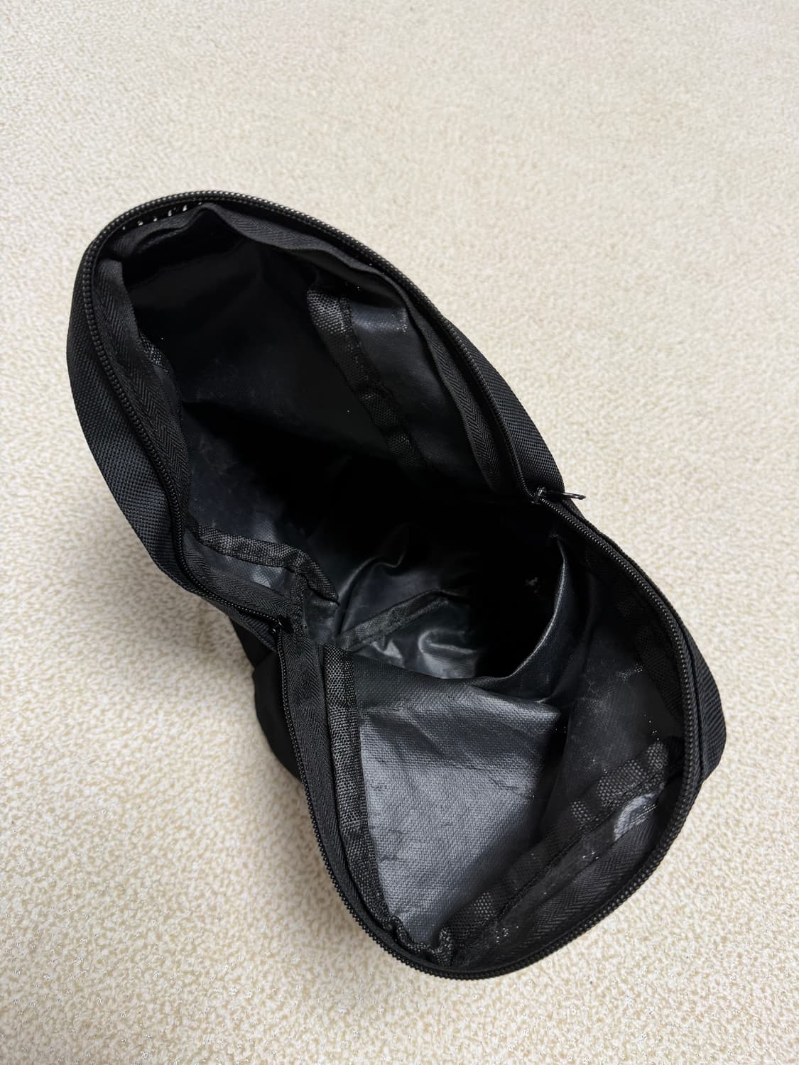 스투시 미니 슬링백 상품이미지3