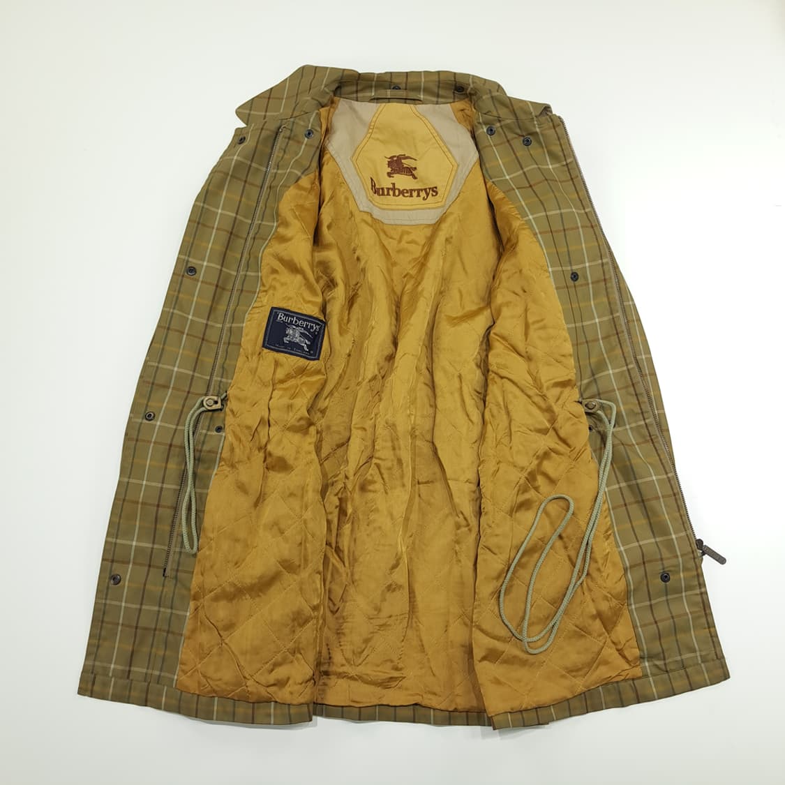 CN900W M 버버리 샘플태그 체크 필드 코트 상품이미지2