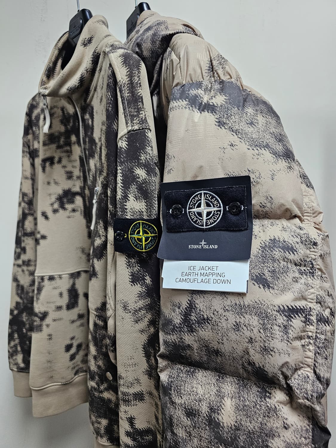 스톤아일랜드 카모플라주 오버사이즈 하프집업 상품이미지9