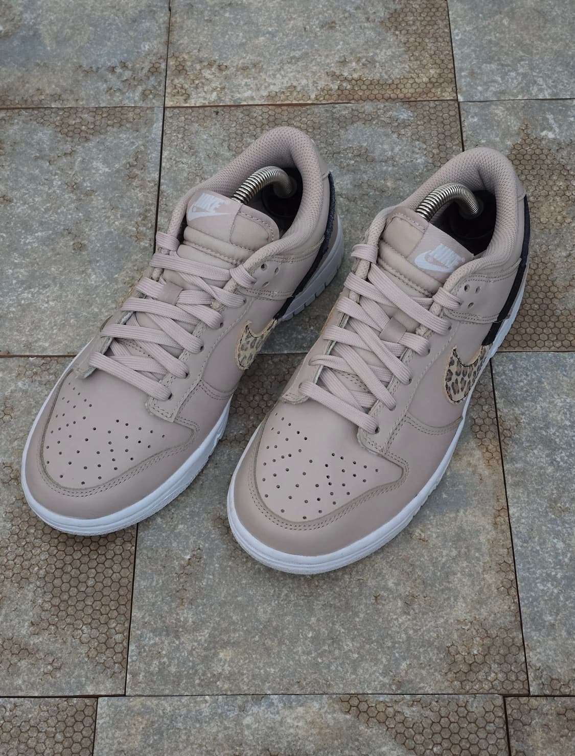 (240)나이키 덩크 로우 se 프라이멀 핑크 상품이미지1