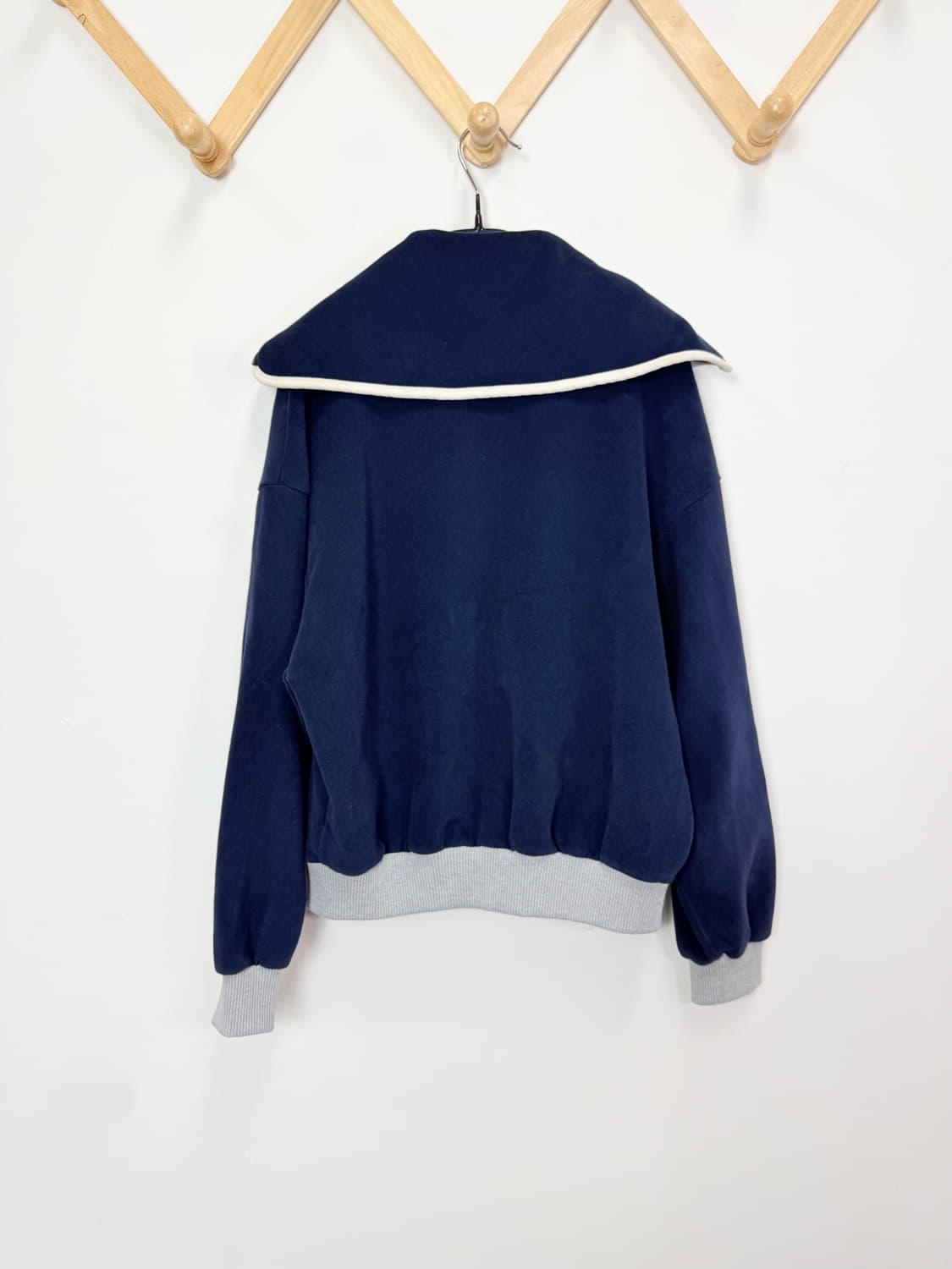 엔오르 ENOR 세일러카라 집업 상품이미지2