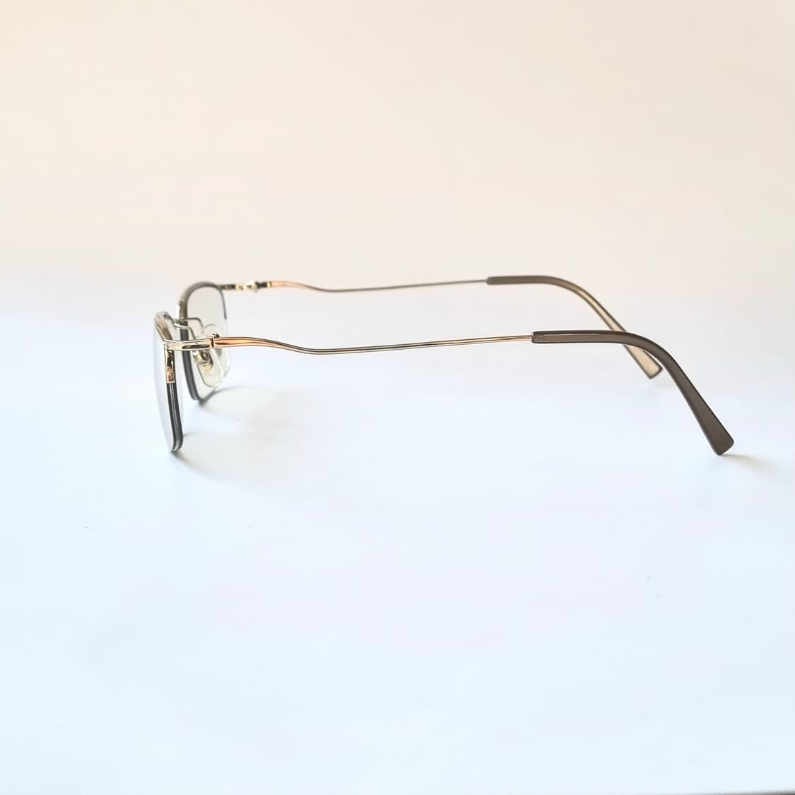 데드스탁 긱시크 유니크한 디자인 반무테 522 상품이미지6