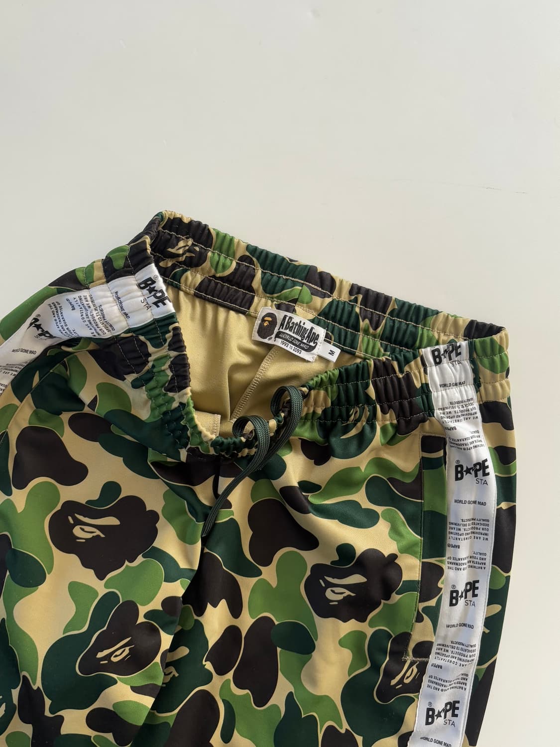 Bape 베이프 ABC 카모 릴렉스드 핏 트랙 팬츠 상품이미지3