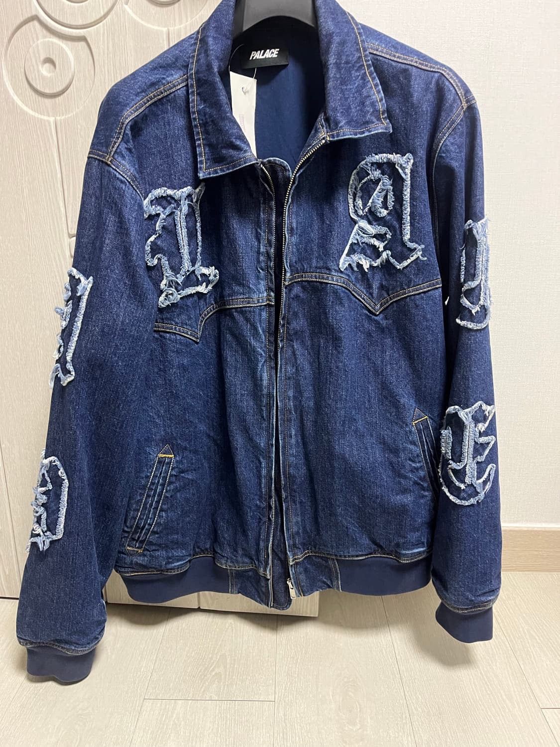 팔라스 아플리케 데님 자켓 상품이미지1