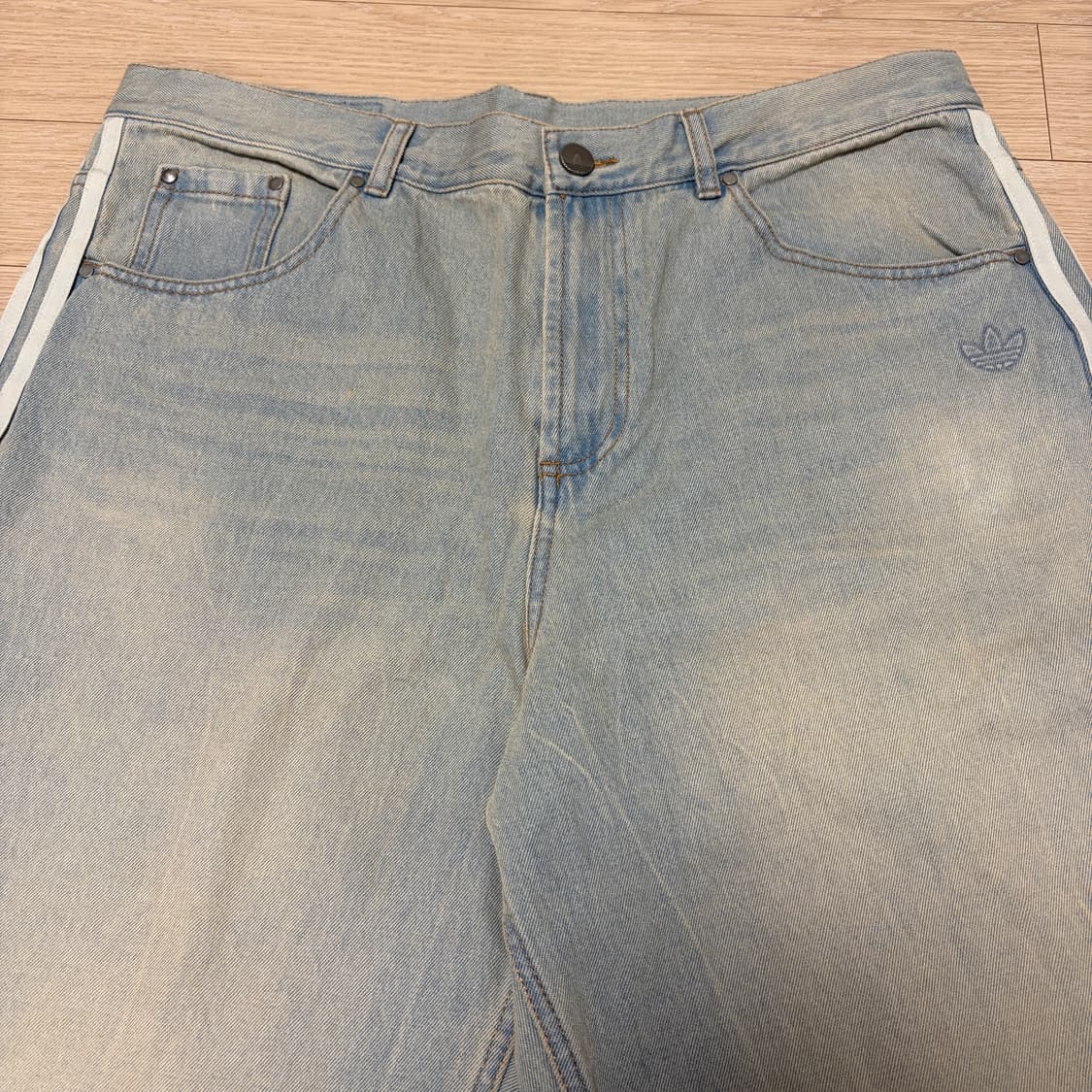 아디다스 아딜레늄 시즌3 루즈 핏 데님 팬츠 상품이미지3