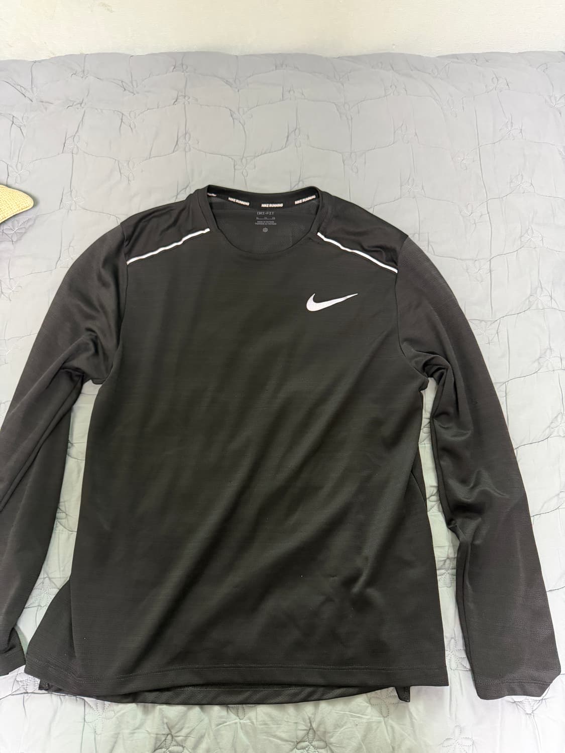 나이키 드라이핏 긴팔티 XL사이즈 극미중고 판매 상품이미지2