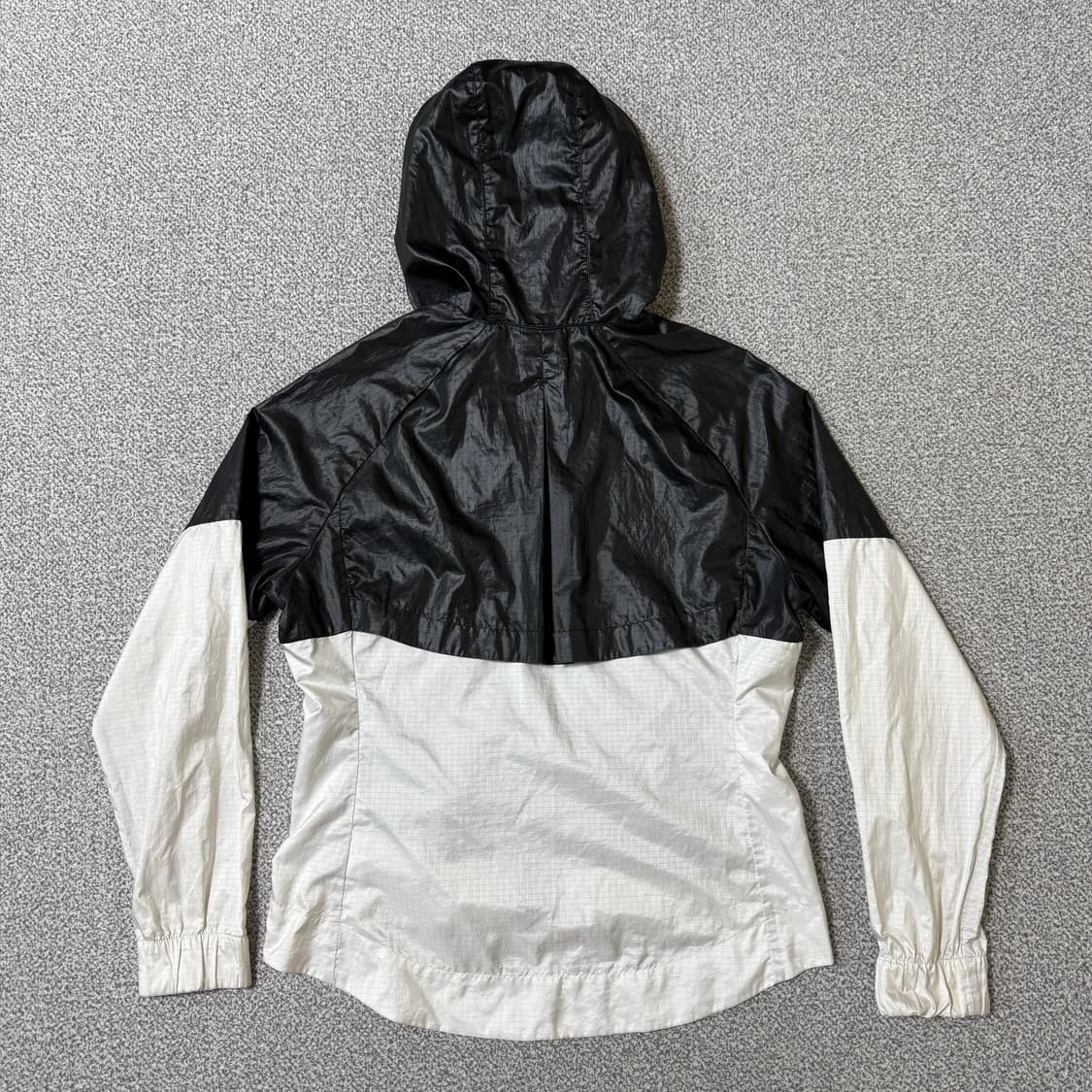 나이키 바람막이 여성용 L 상품이미지2