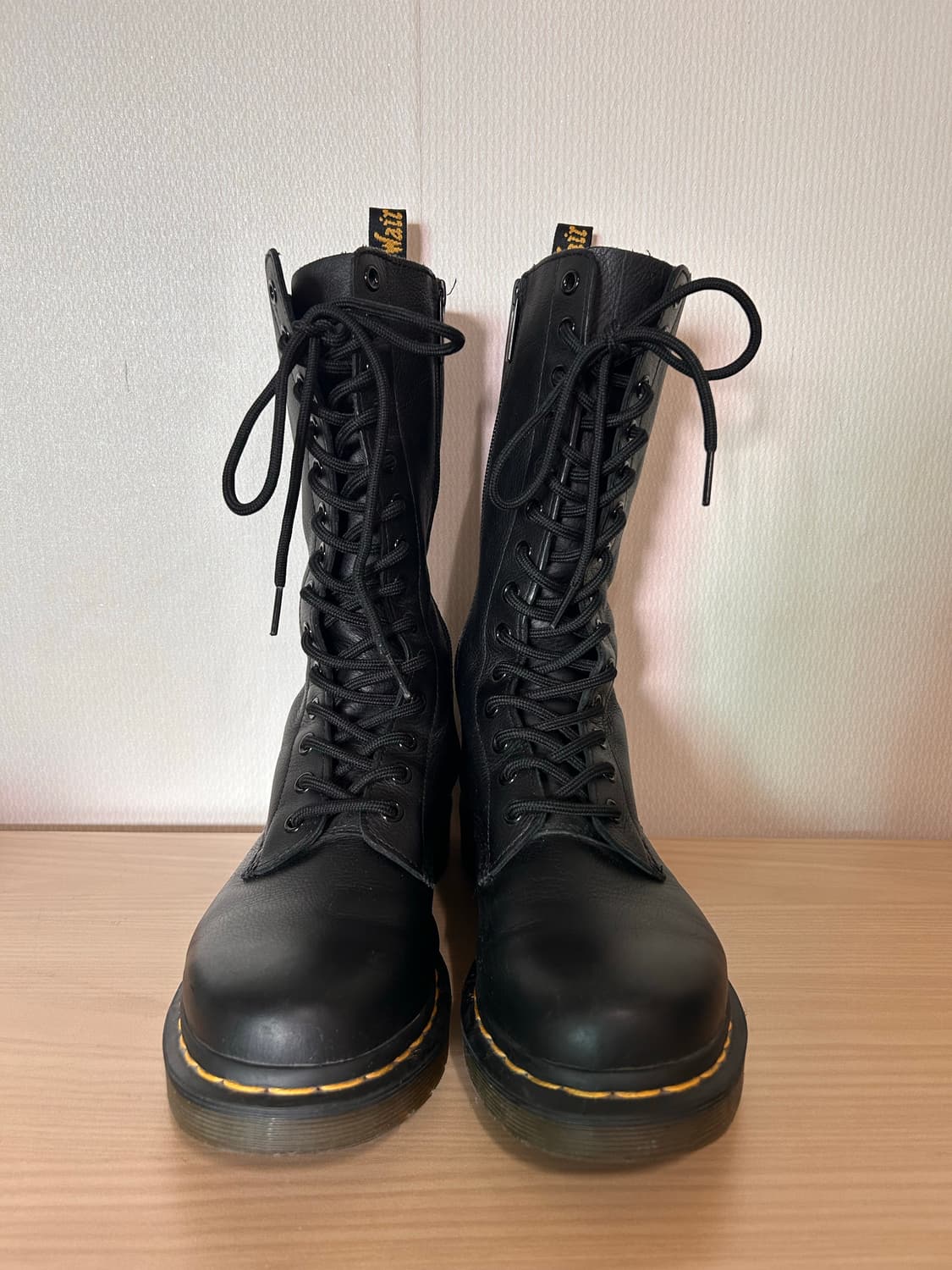 닥터마틴 1B99 버지니아 14홀 부츠 블랙 250 상품이미지1