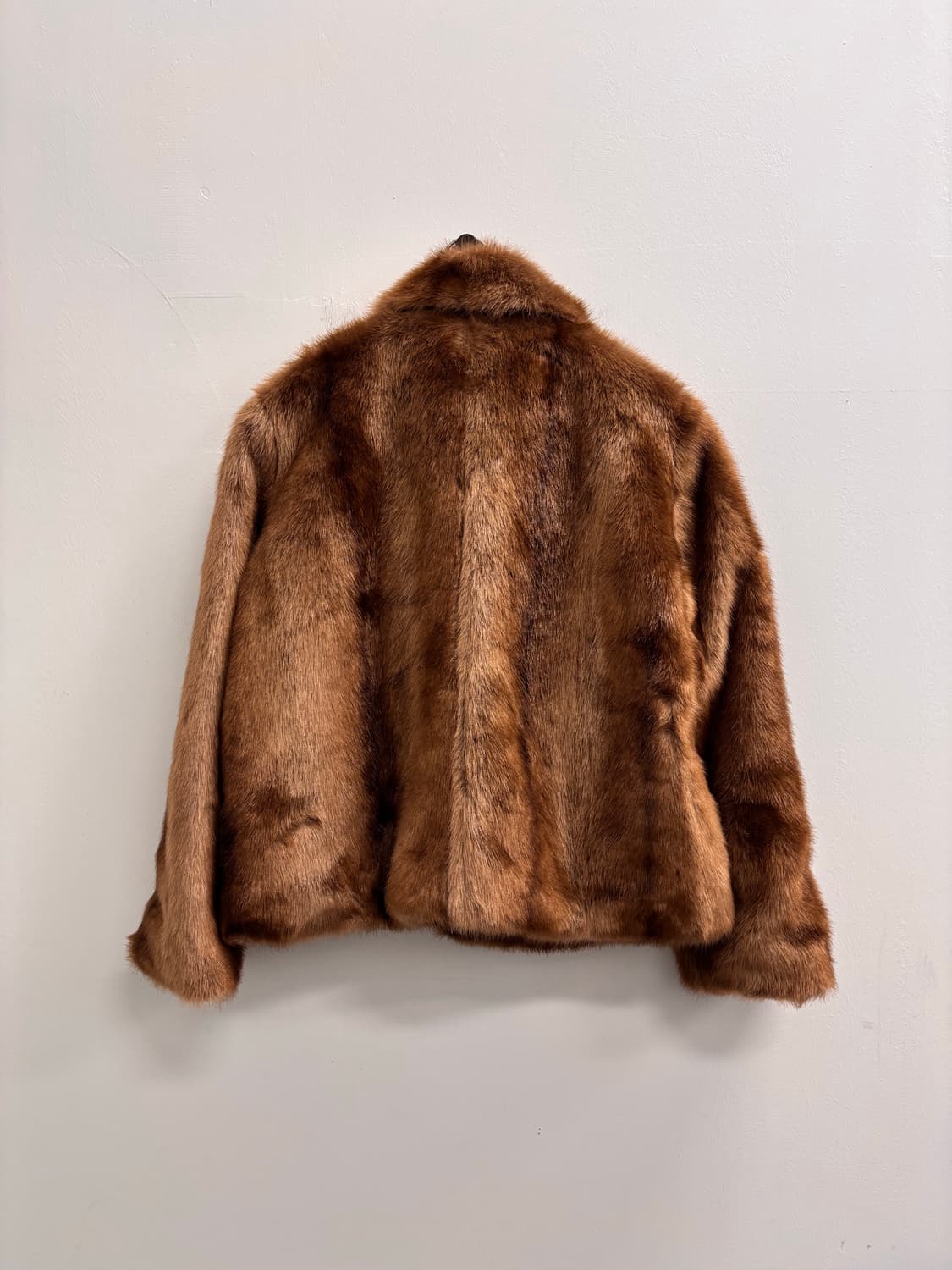 위아(we are) 페이크 밍크 퍼 자켓 브라운 상품이미지6