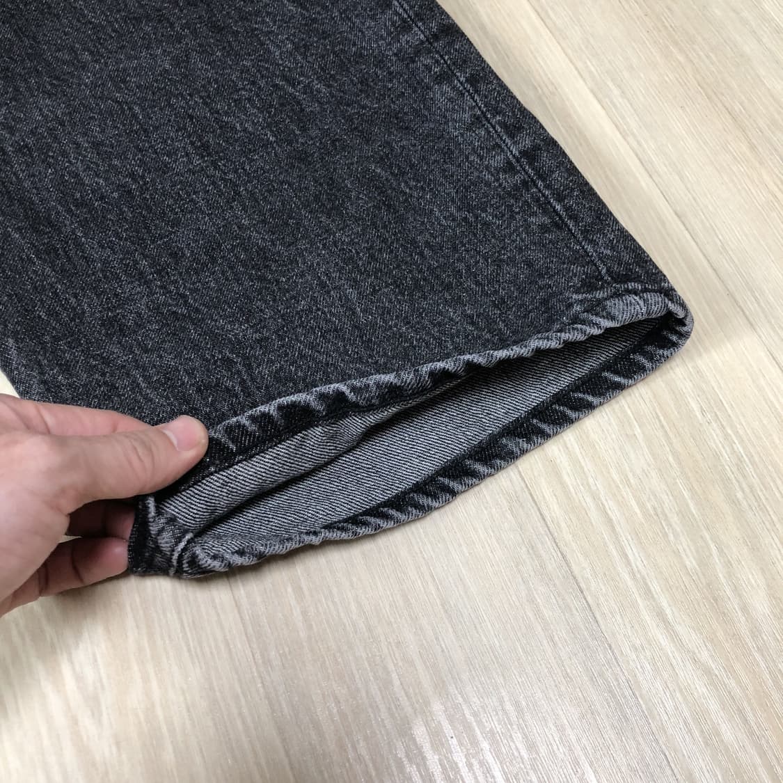 (31) 브랜디드 51024 쿠라보 원턱 와이드 블랙 워시드 데님 상품이미지6