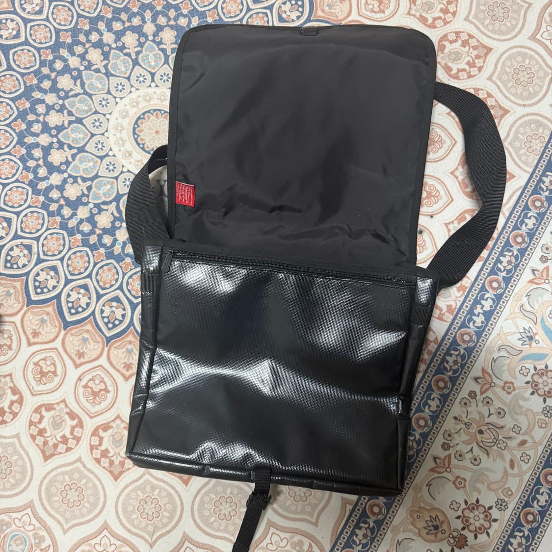 클래식 맨하탄포티지 크로스백 상품이미지3