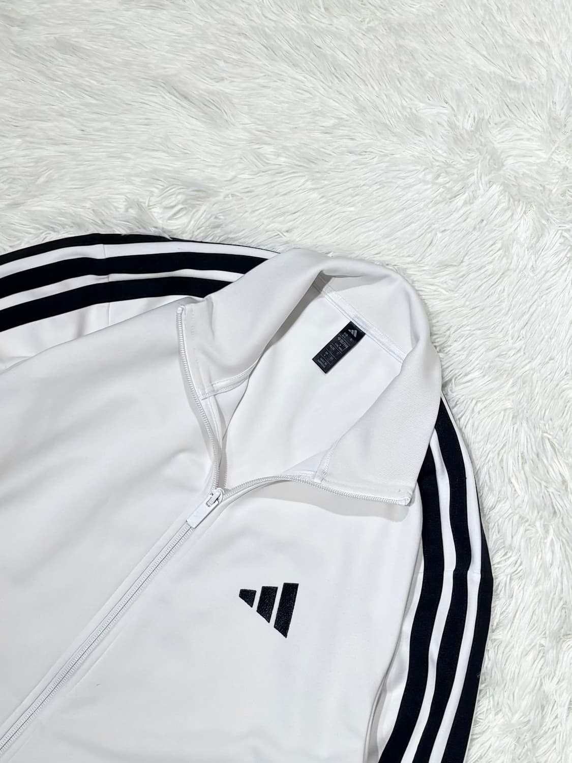 아디다스 화이트 스몰로고 트랙탑 상품이미지5