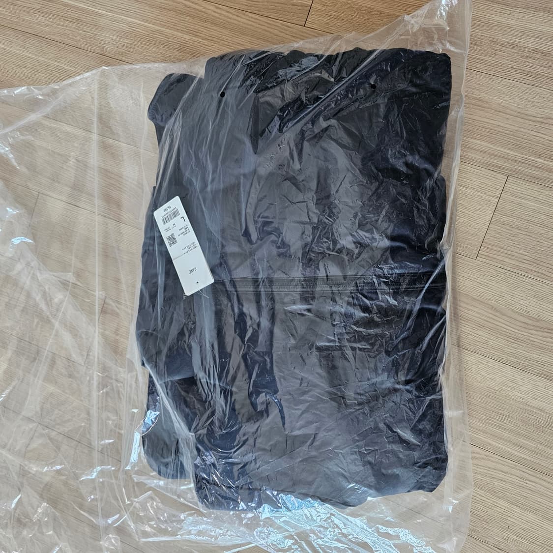 L 새제품) 유니클로 경량 패딩 퍼프텍 퍼프테크 논퀼팅 블랙 일본판 상품이미지2