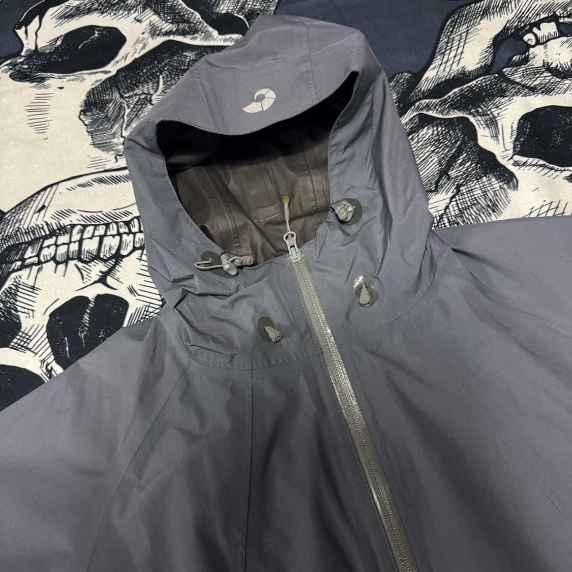 네파 고어텍스 바람막이 105사이즈 상품이미지2