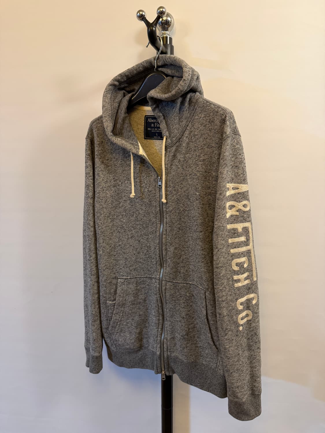 아베크롬비 y2k 레터링 후드집업 상품이미지3