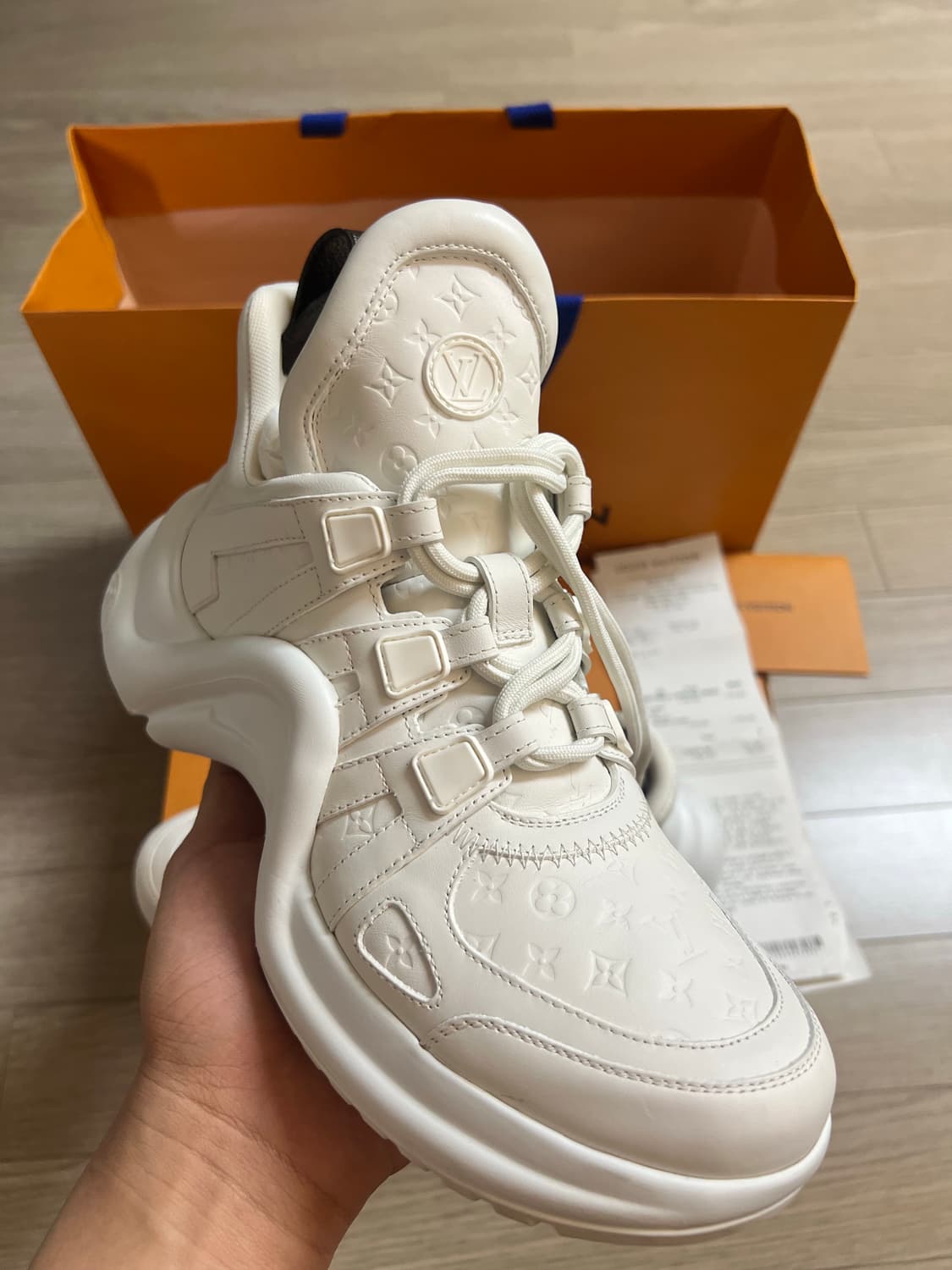 루이비통 아치라이트 화이트 레더(38) 상품이미지4