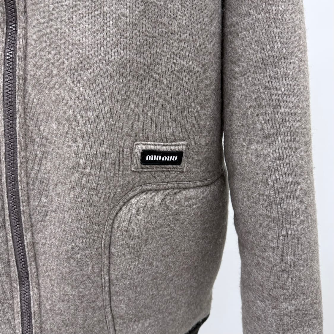 [S+급/42] 25FW 미우미우 시어링 코튼 플리스 블루종 자켓 상품이미지6