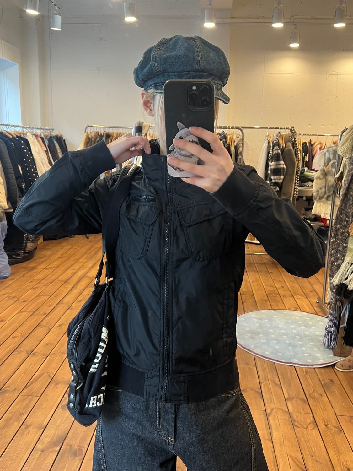 버카루 블랙 나일론 집업 상품이미지1