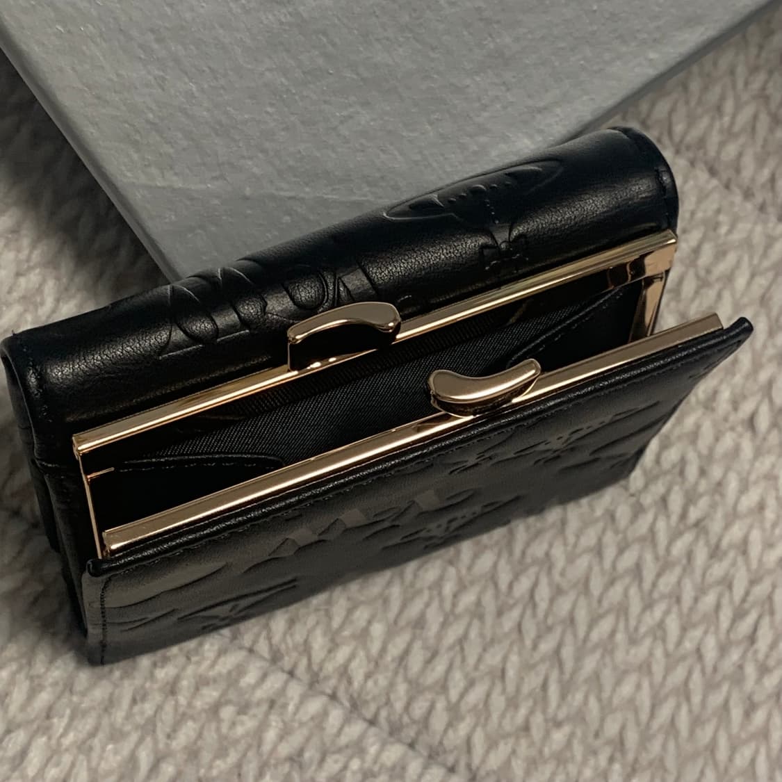 비비안웨스트우드 3단 지갑 상품이미지3